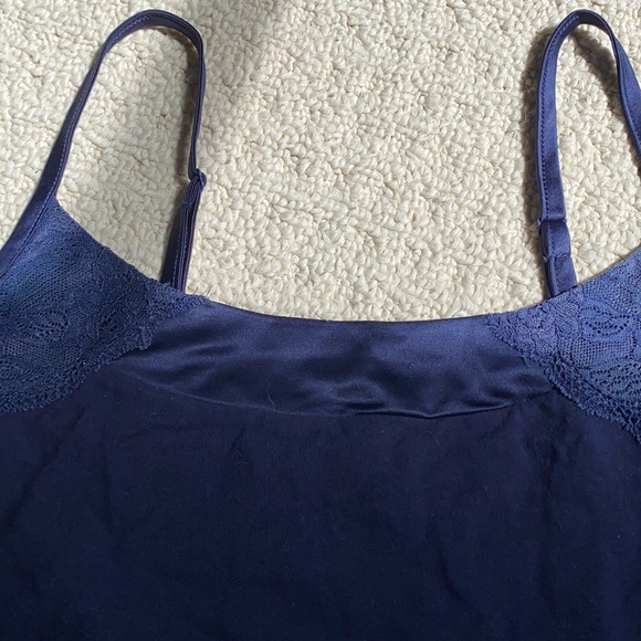 Blue tank top - Picture 4 of 7